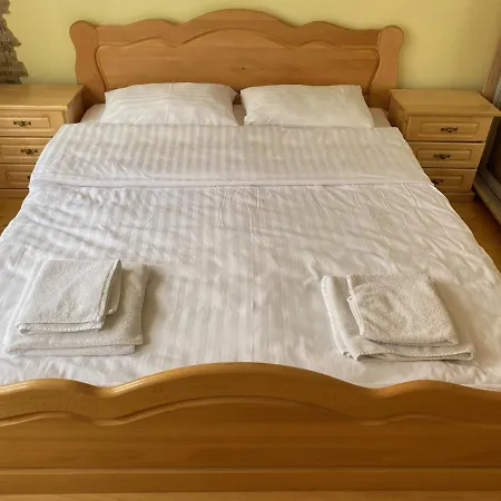 Zatishna Khata Kır Evi