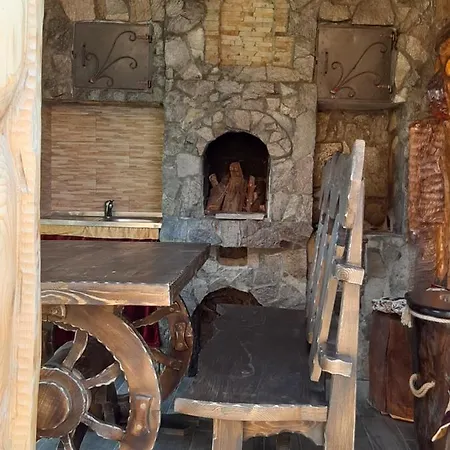 Zatishna Khata Kır Evi Synevyr